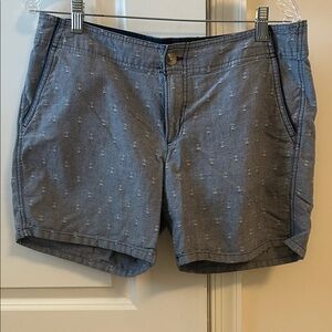 Columbia Women's PFG Gray Anchor pattern shorts